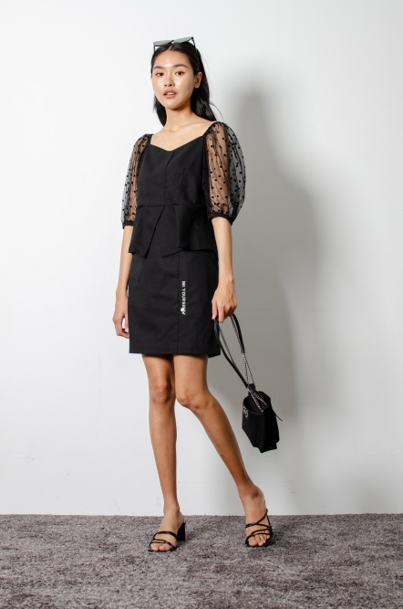 J點V領澎袖上衣