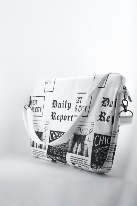 紐約報印平版收納包