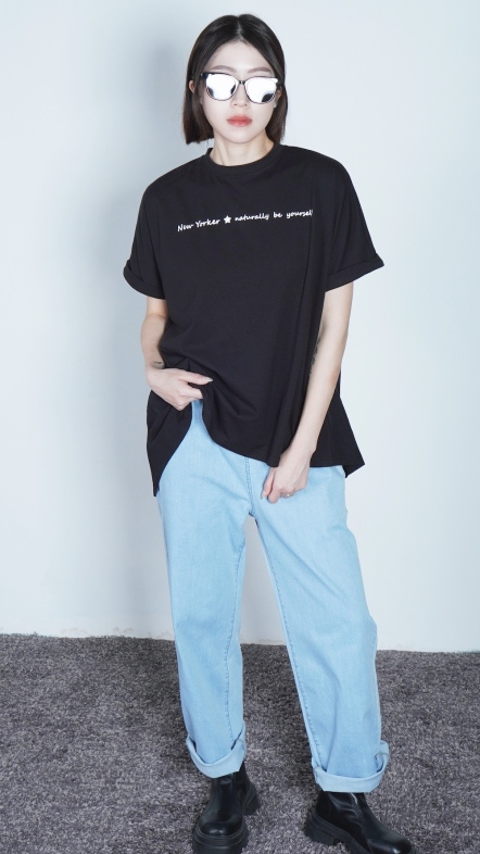 異材質剪接上衣