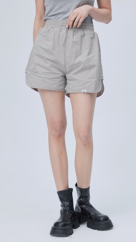 休閒抽皺短褲