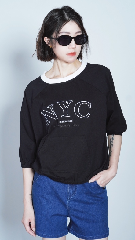 雙重繡字口袋上衣