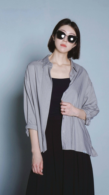 百搭素色長袖襯衫