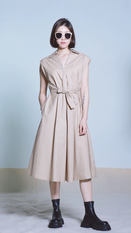 無袖開釦長洋裝