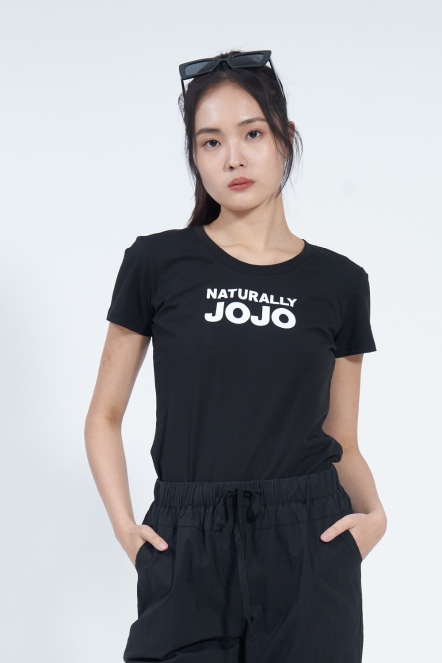 圓領白字LOGO短袖T